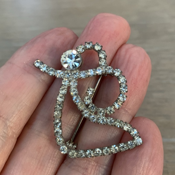 Vintage abstract angel clear jeweled brooch. No missing stones. Approx 1-1/4” - Picture 2 of 3